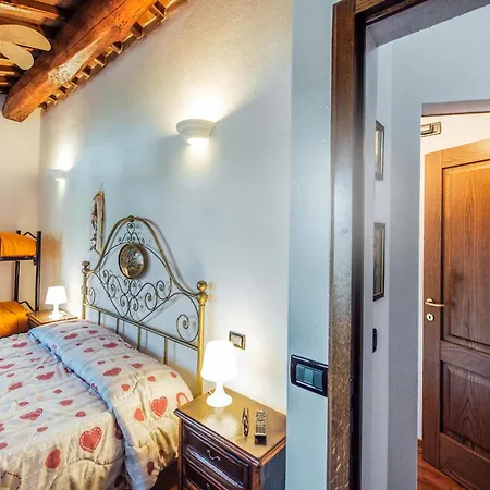 Cozy In Castiglione Dorcia With Sauna Apartment *